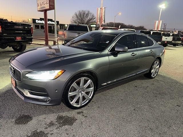 2017 Volvo S90