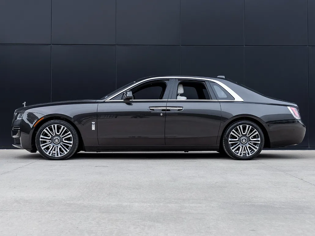 2021 Rolls-Royce Ghost null image 2
