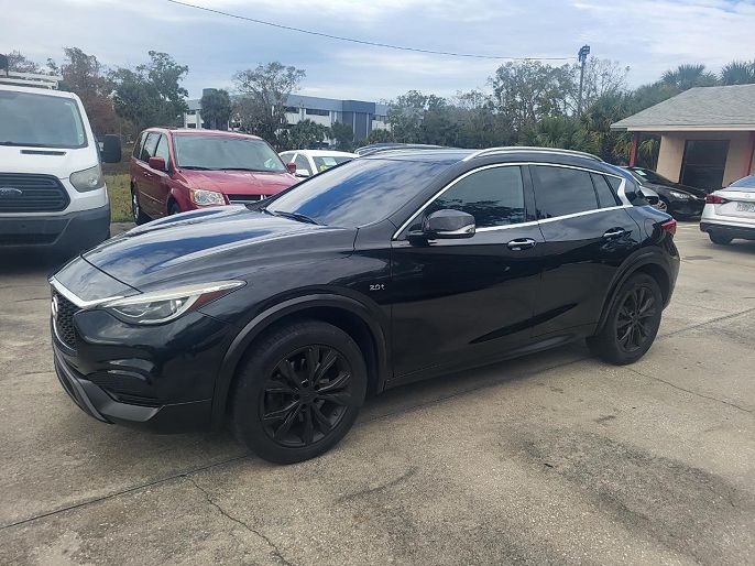 2017 Infiniti QX30