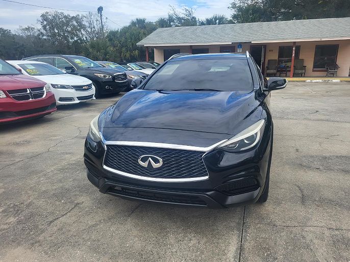 2017 Infiniti QX30