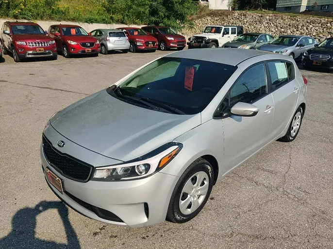 2017 Kia Forte5