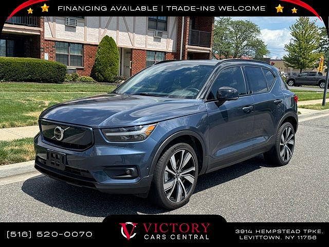 2022 Volvo XC40