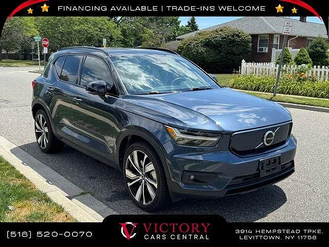 2022 Volvo XC40