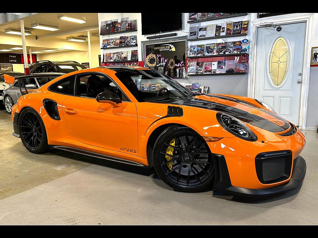 2018 Porsche 911 GT2 image 0