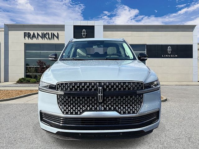2025 Lincoln Navigator L