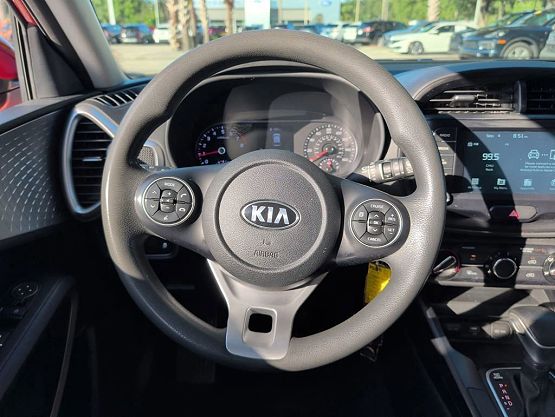 2021 Kia Soul LX photo 11
