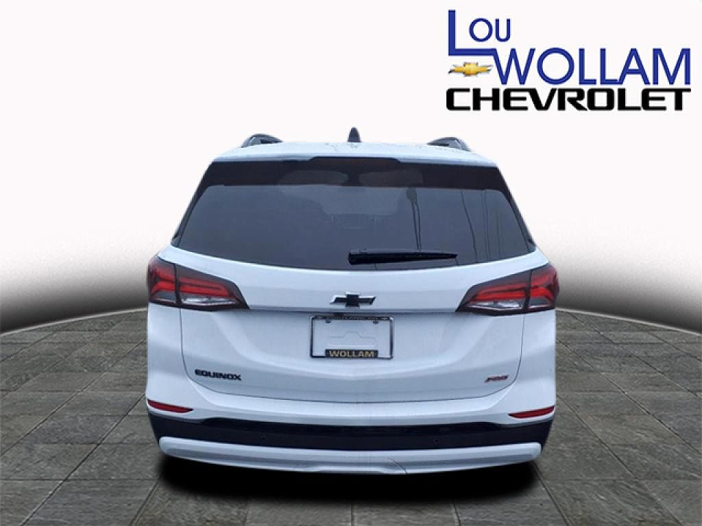 2024 Chevrolet Equinox RS image 3