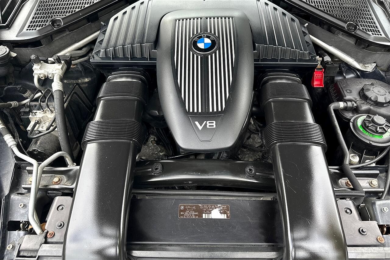 2008 BMW X5 4.8i image 10