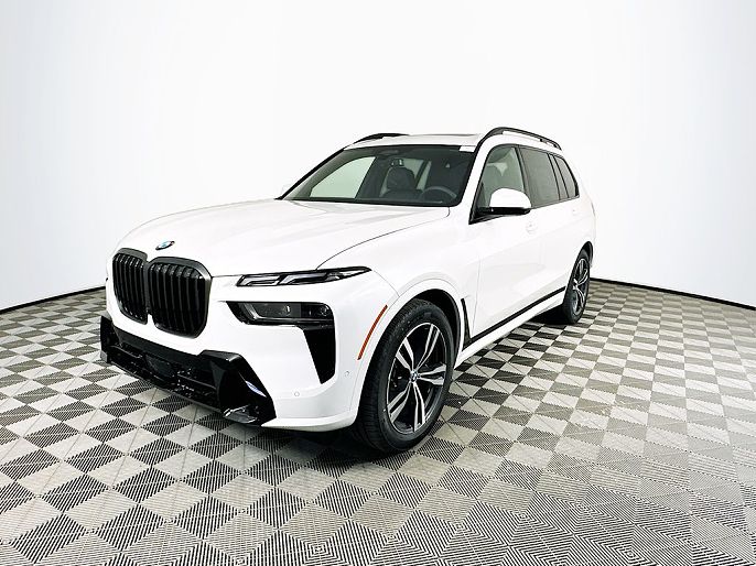 2025 BMW X7