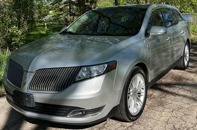 2014 Lincoln MKT null image 0