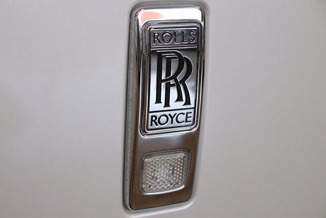 2016 Rolls-Royce Dawn null image 19