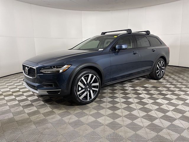2025 Volvo V90
