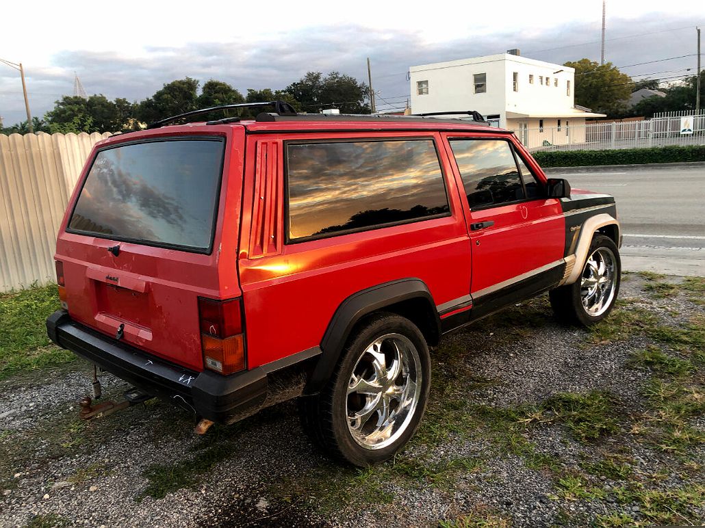 1994 Jeep Cherokee Sport image 1