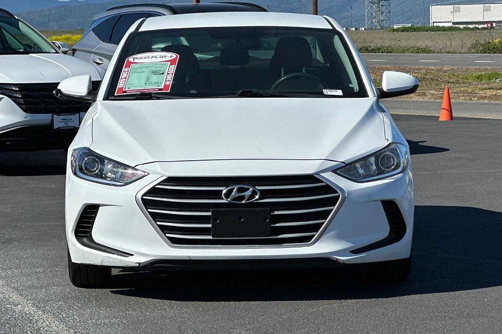 2017 Hyundai Elantra SE image 5