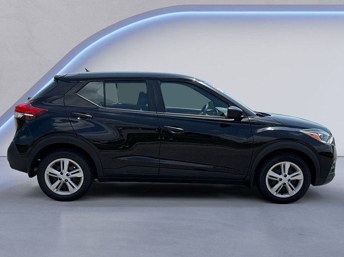 2020 Nissan Kicks