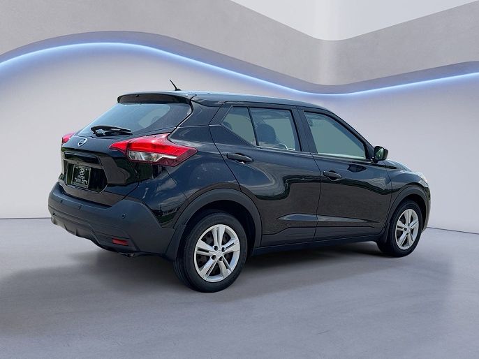 2020 Nissan Kicks