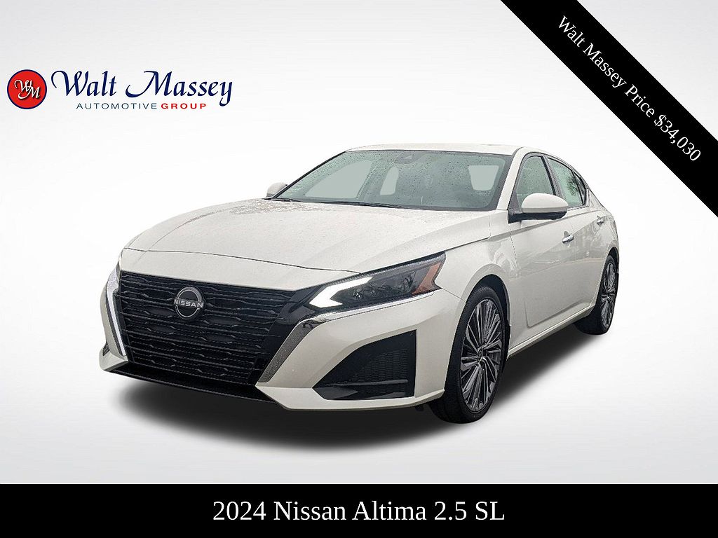 2024 Nissan Altima SL image 3