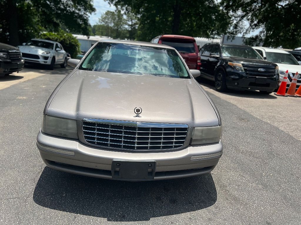 1999 Cadillac DeVille null image 2