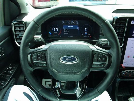 2024 Ford Ranger Lariat photo 11