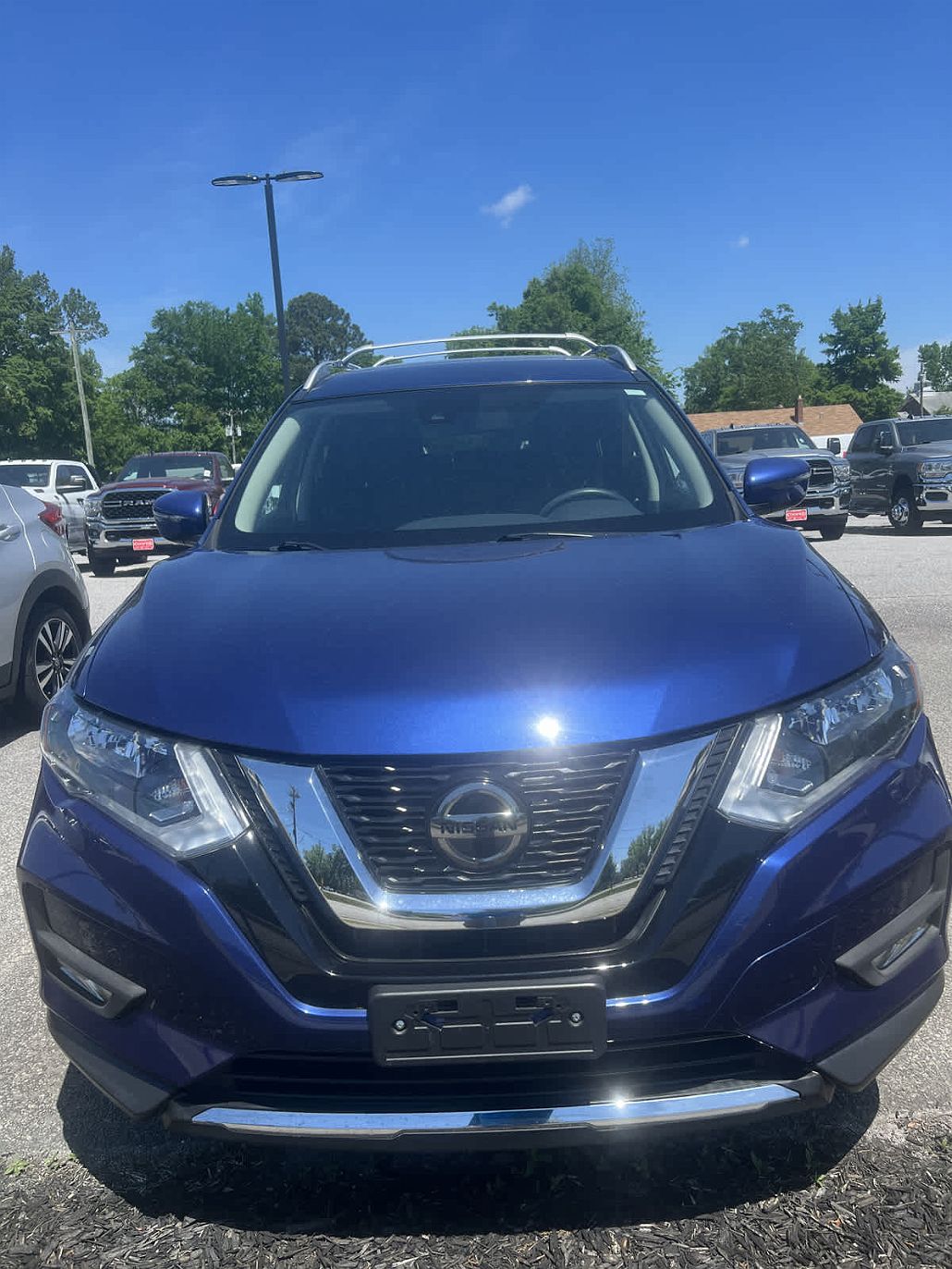 2019 Nissan Rogue S image 1
