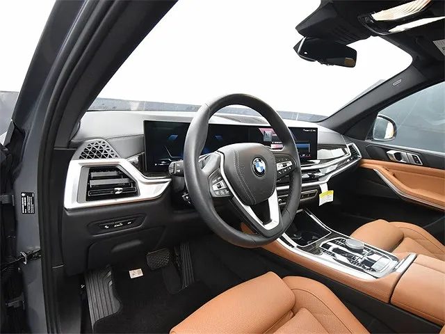2024 BMW X5 xDrive40i image 3