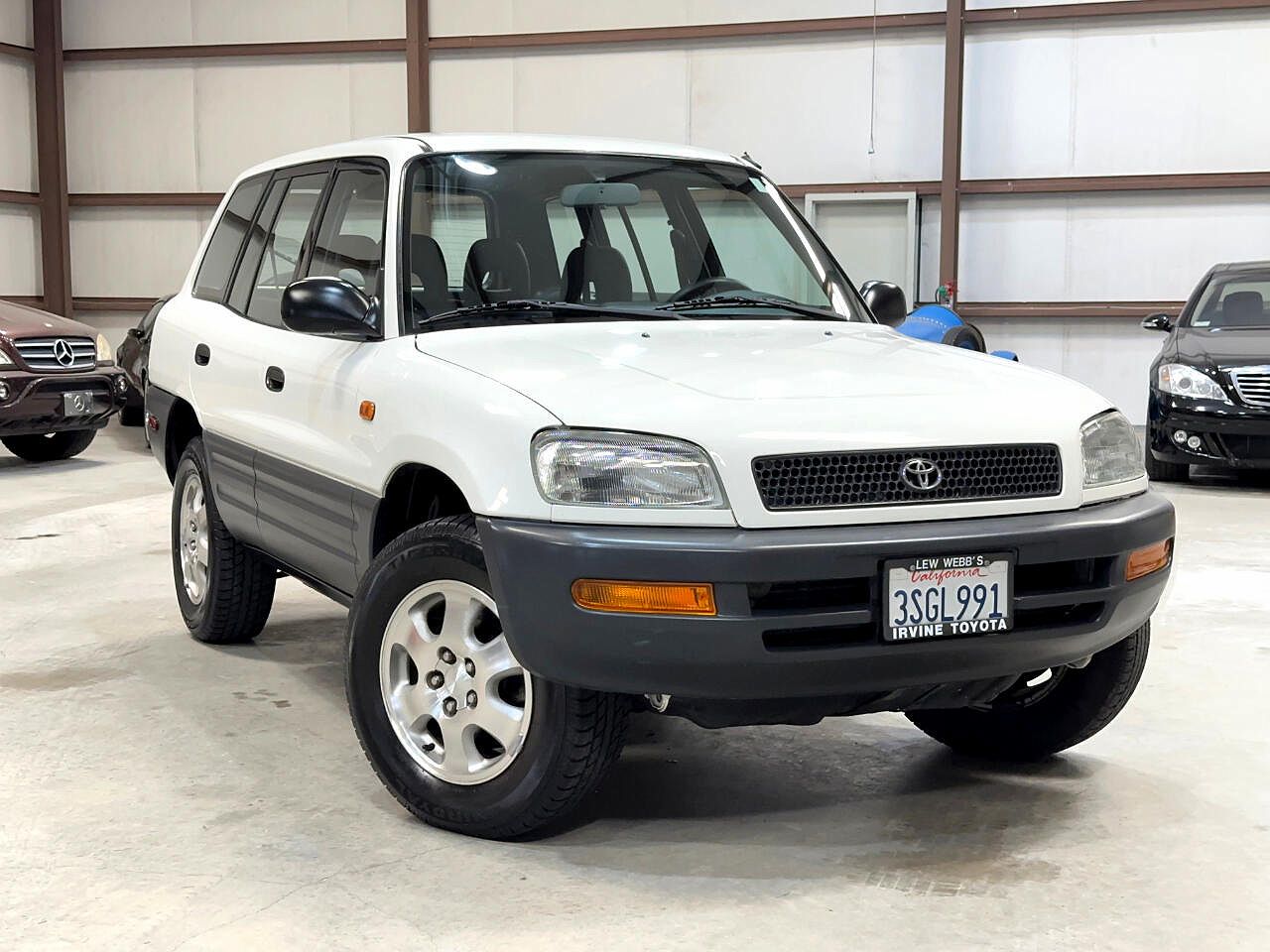 1996 Toyota RAV4 null image 4