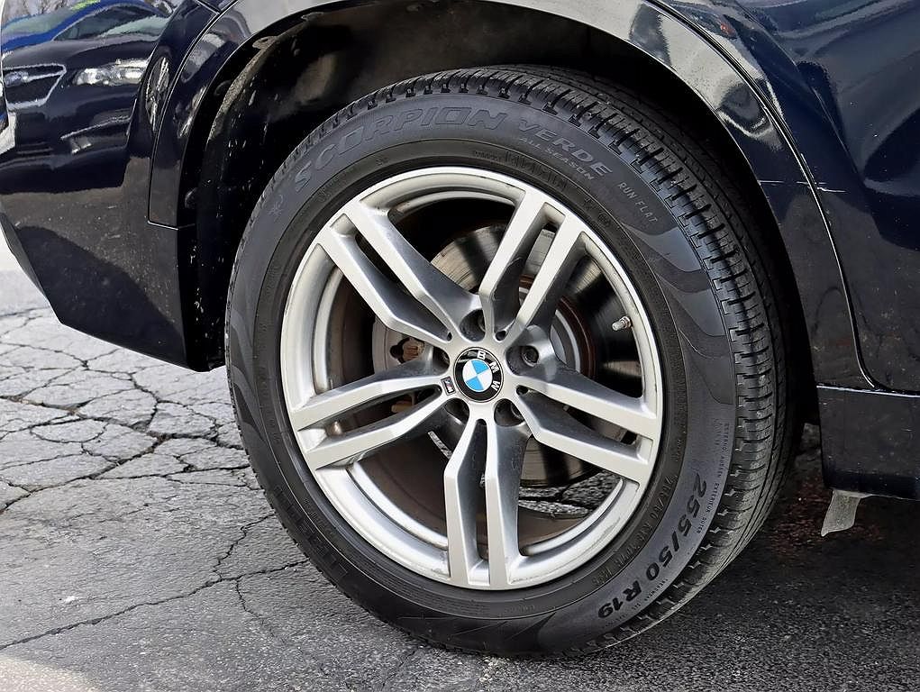 2015 BMW X6 xDrive50i image 5