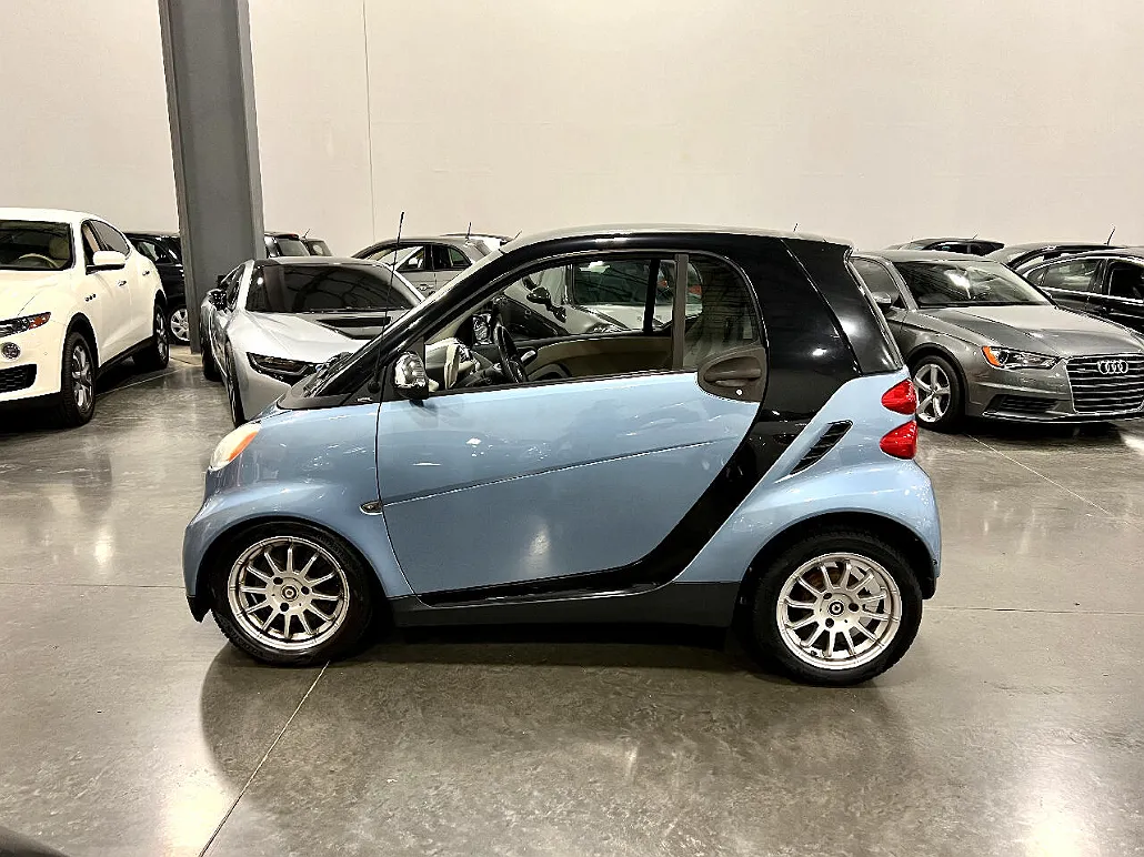 2011 Smart Fortwo Passion image 4
