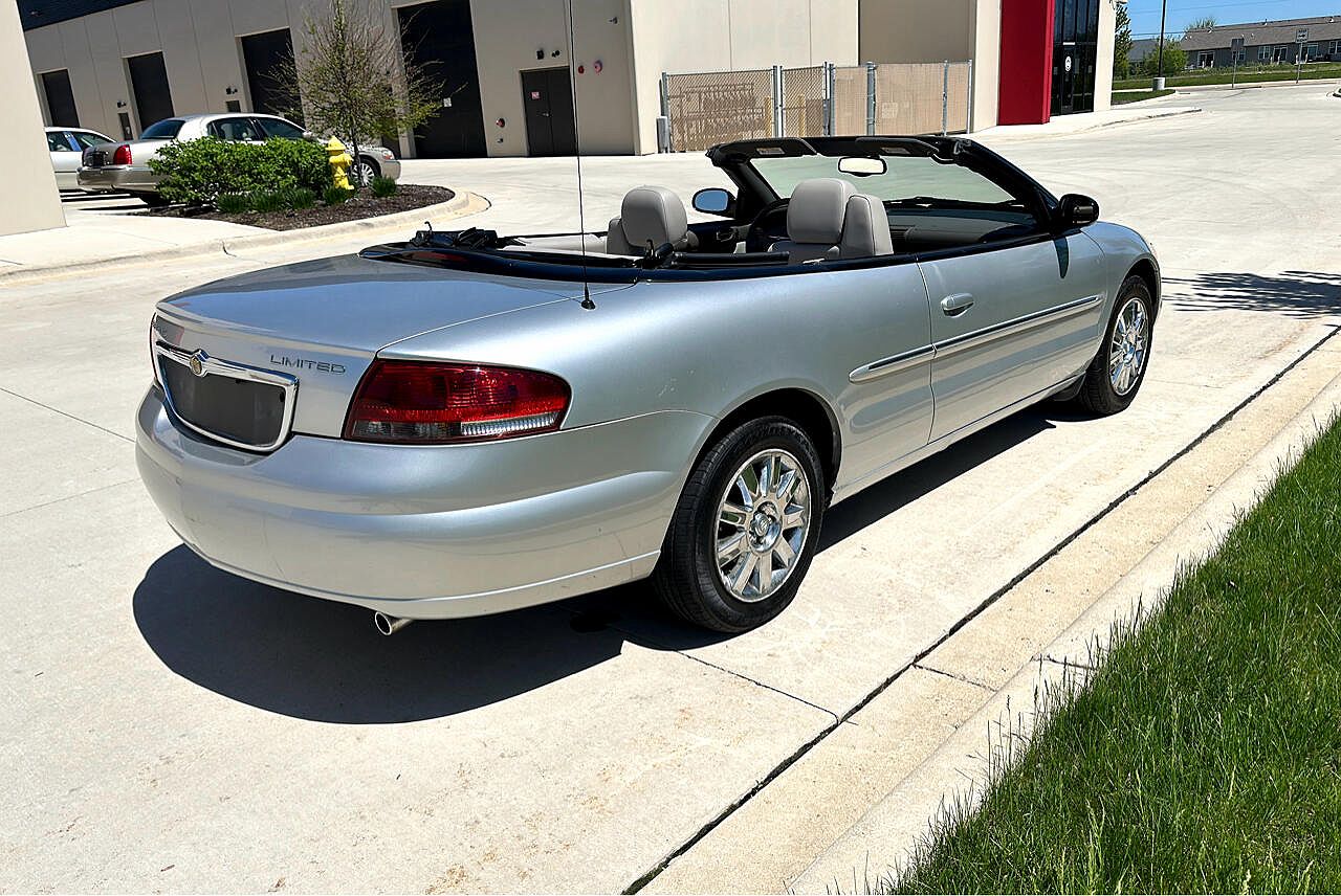 2006 Chrysler Sebring Limited image 4