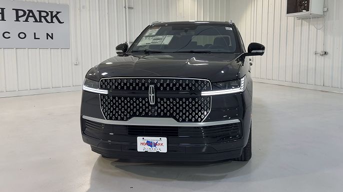 2025 Lincoln Navigator L