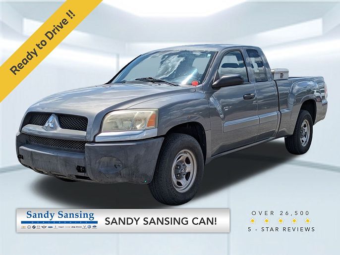 2008 Mitsubishi Raider