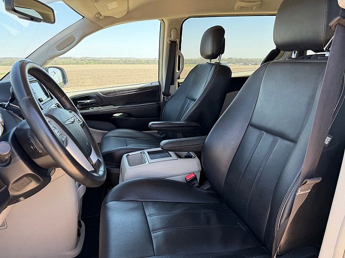 2013 Chrysler Town & Country