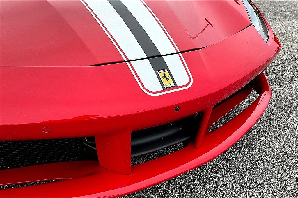 2018 Ferrari 488 Spider image 25
