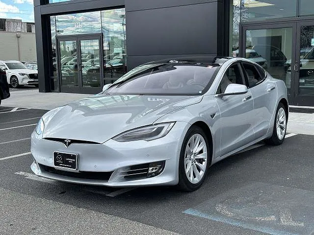 2016 Tesla Model S 60 image 4