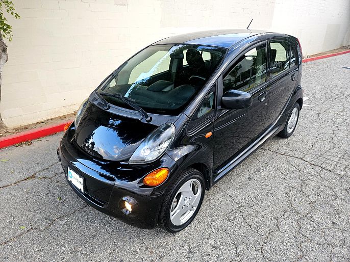 2016 Mitsubishi i-MiEV