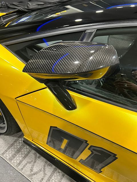 2015 Lamborghini Aventador LP700 image 2
