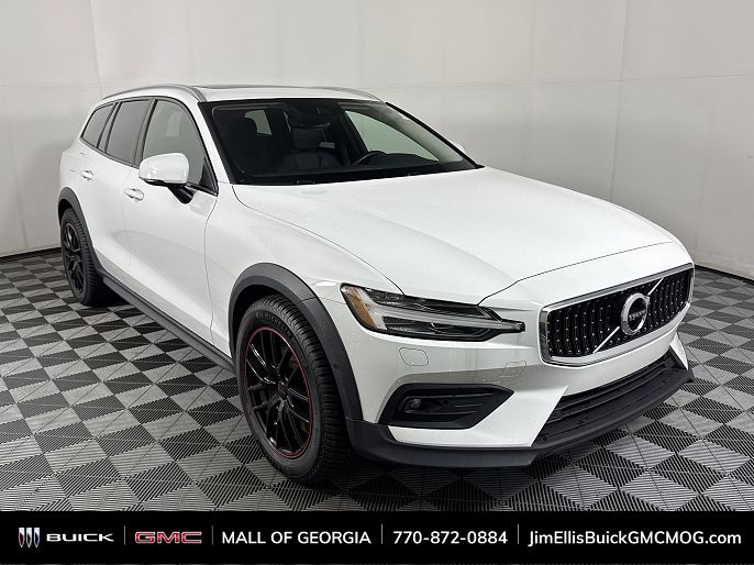 2022 Volvo V60