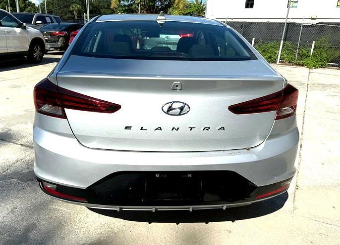 2020 Hyundai Elantra