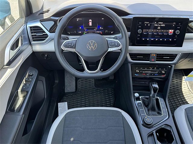 2025 Volkswagen Taos
