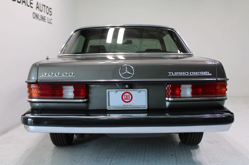 1983 Mercedes-Benz 300 CDT image 3