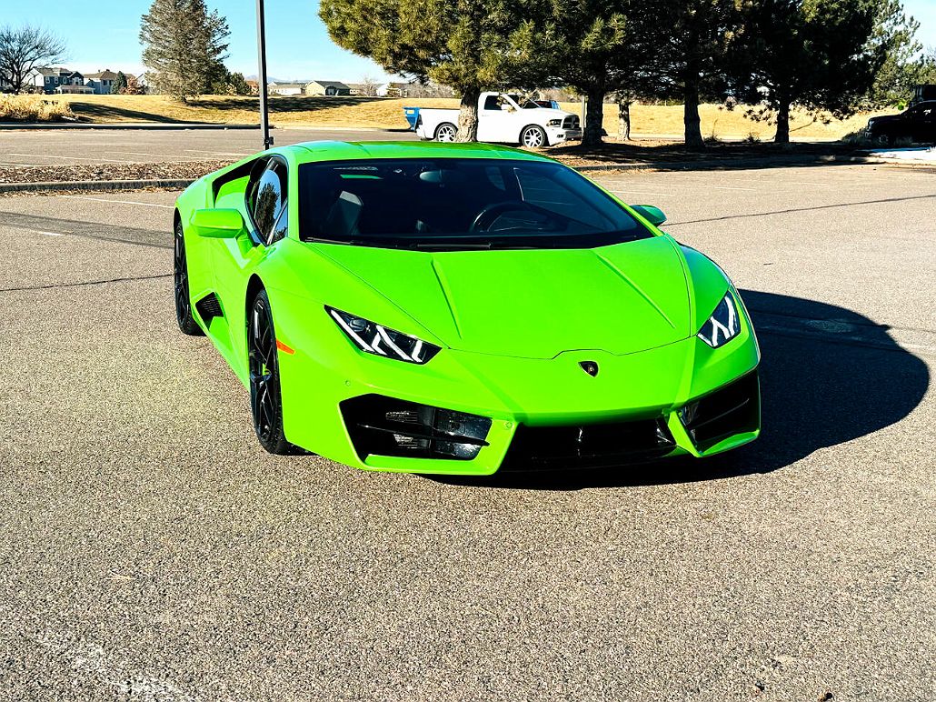 2017 Lamborghini Huracan LP580 image 2
