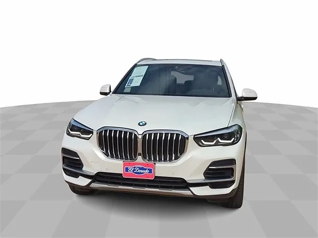 2022 BMW X5 xDrive40i image 2