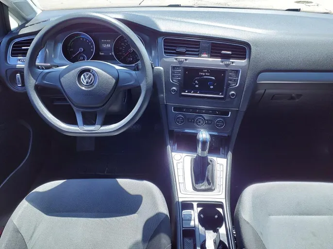 2016 Volkswagen e-Golf