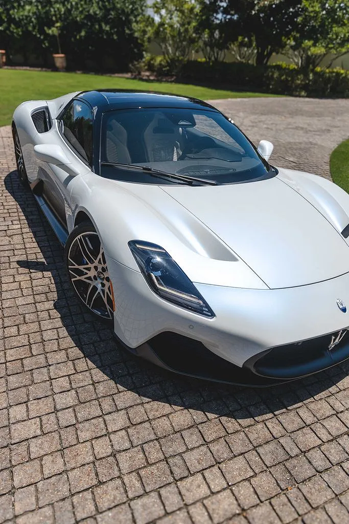 2023 Maserati MC20