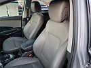 2017 Hyundai Santa Fe SE image 17