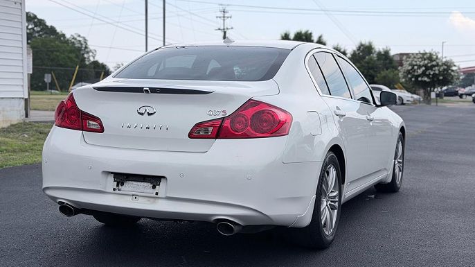 2010 Infiniti G37