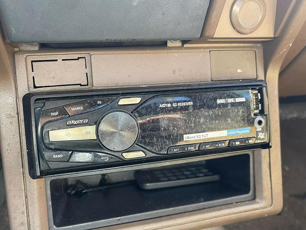 1987 Toyota Pickup null image 10
