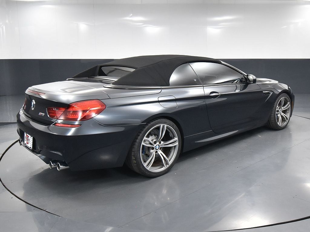 2016 BMW M6 Base image 3