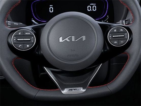 2025 Kia Soul GT-Line photo 11