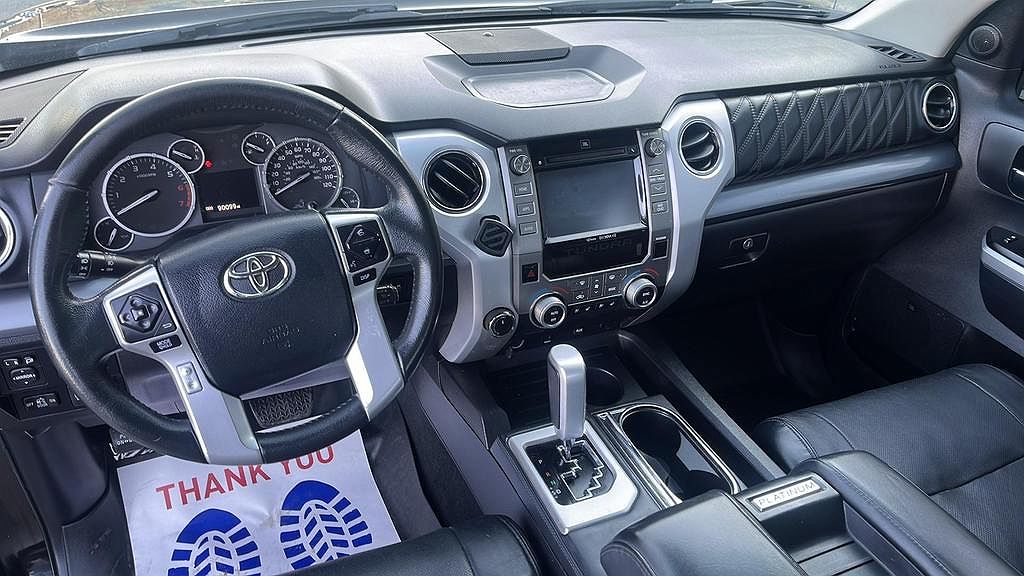 2015 Toyota Tundra Platinum image 9